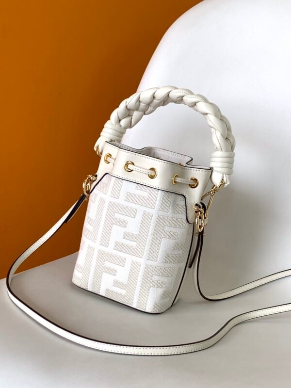 FENDI BAG - Image 4