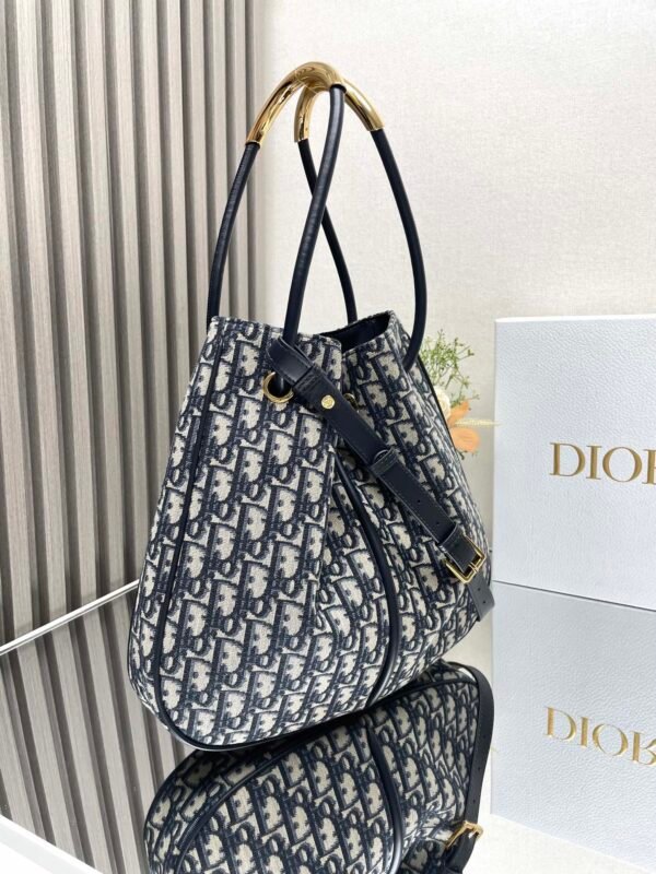 DIOR - Image 3