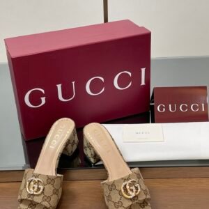 CUCCI WOMEN