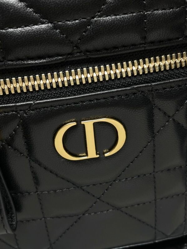 DIOR - Image 3