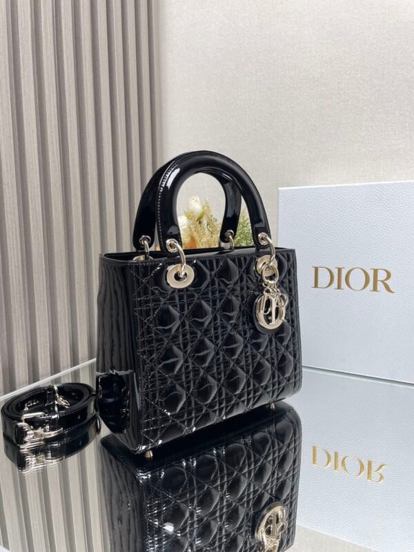DIOR - Image 3