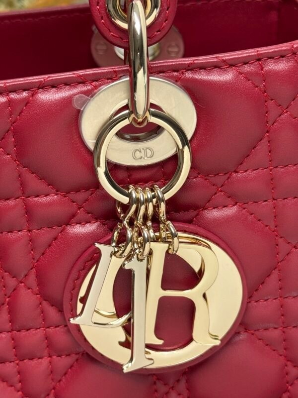 DIOR - Image 3
