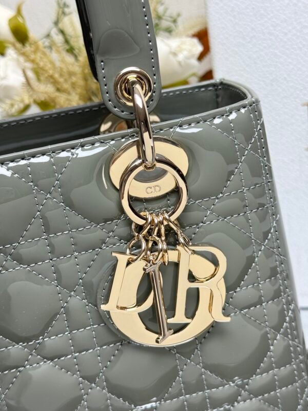 DIOR - Image 3