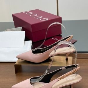CUCCI  WOMEN