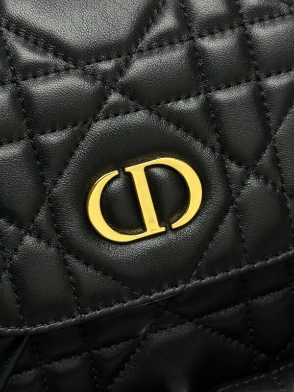 DIOR - Image 3