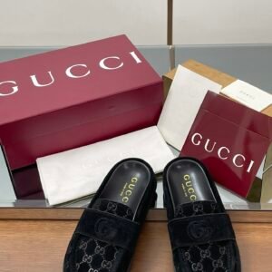 CUCCI  WOMEN