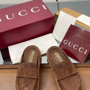 CUCCI  WOMEN
