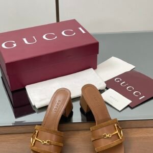 CUCCI  WOMEN