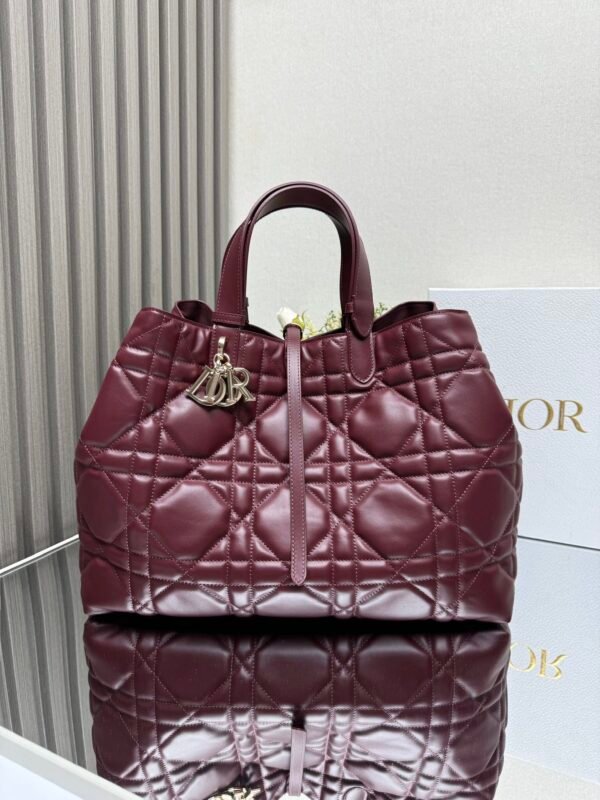 DIOR - Image 3
