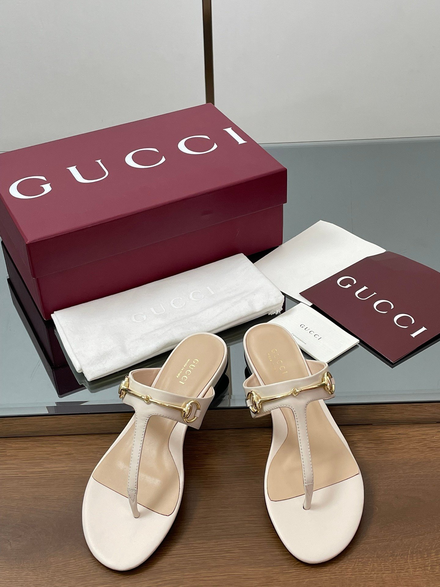 CUCCI WOMEN
