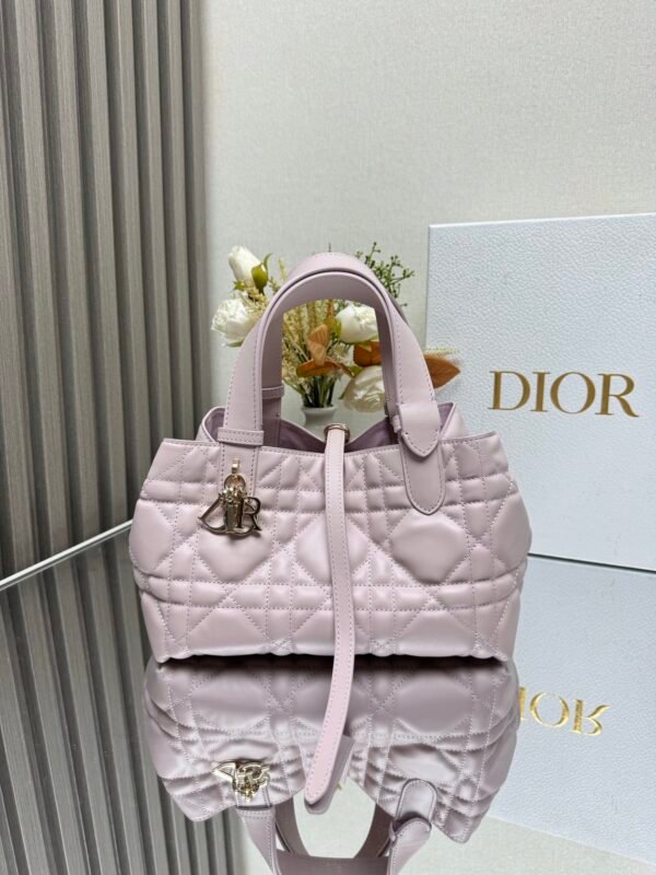 DIOR - Image 3