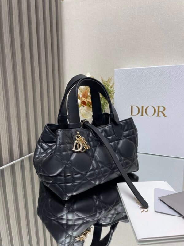 DIOR - Image 3