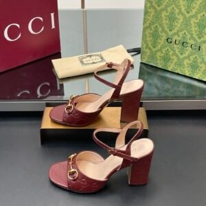 CUCCI  WOMEN