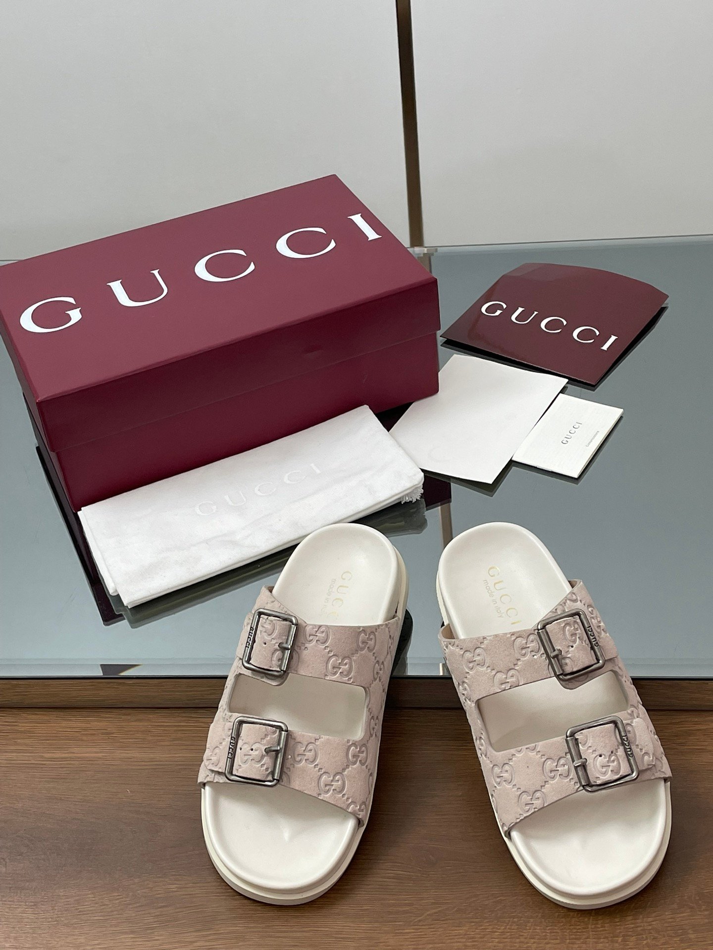 CUCCI WOMEN