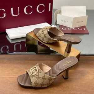 CUCCI WOMEN