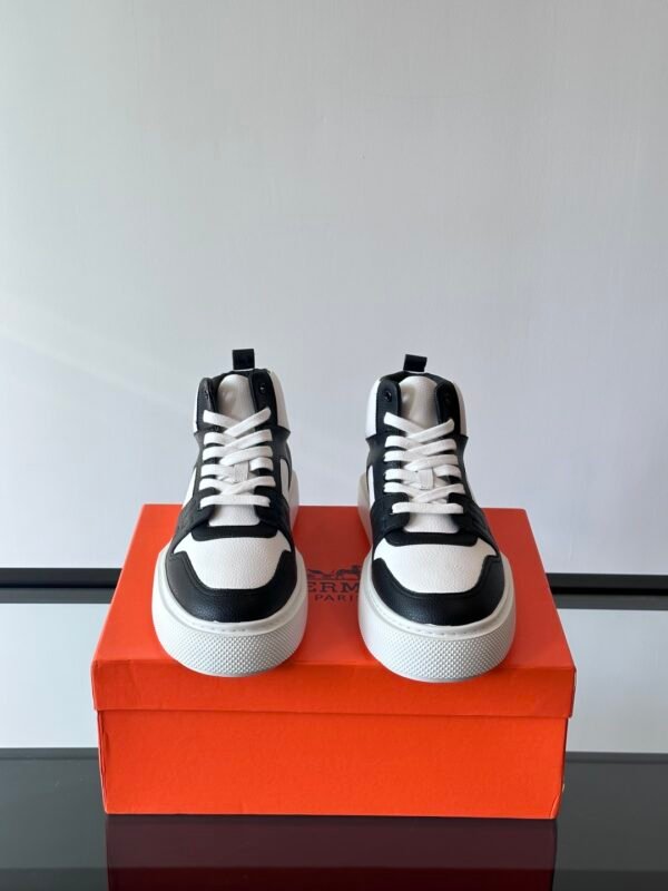 HERMES Man - Image 3
