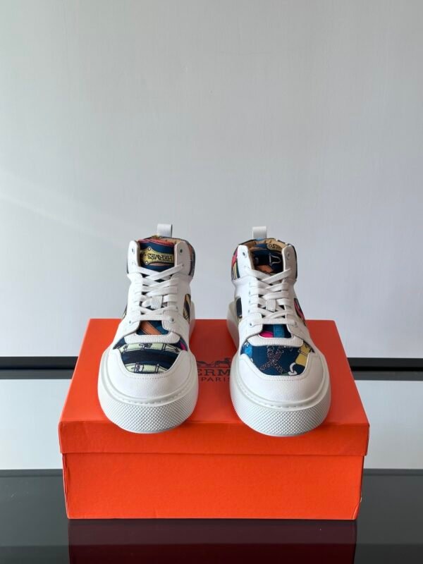 HERMES Man - Image 3