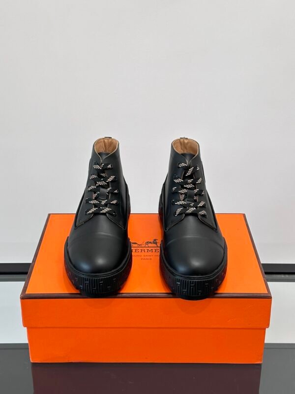 HERMES Man - Image 3