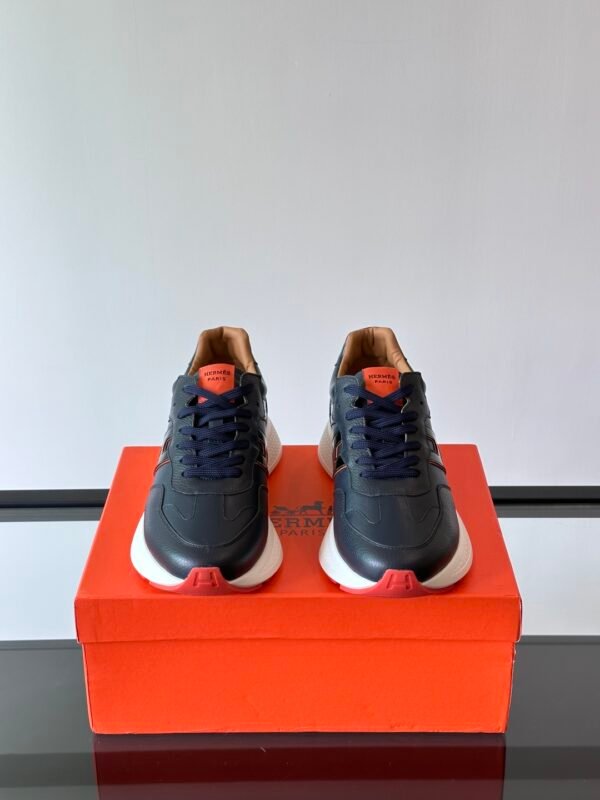 HERMES Man - Image 3