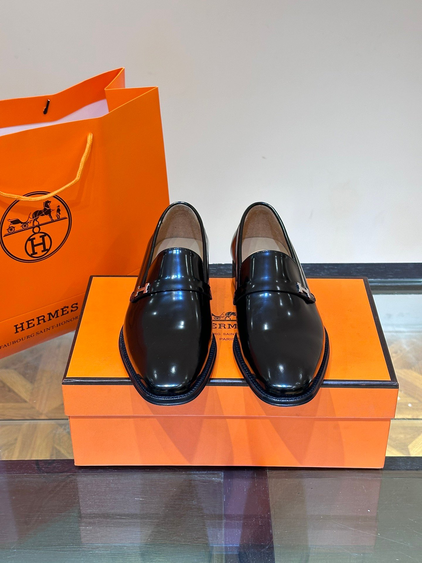 HERMES Man - Image 3