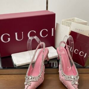 CUCCI  WOMEN
