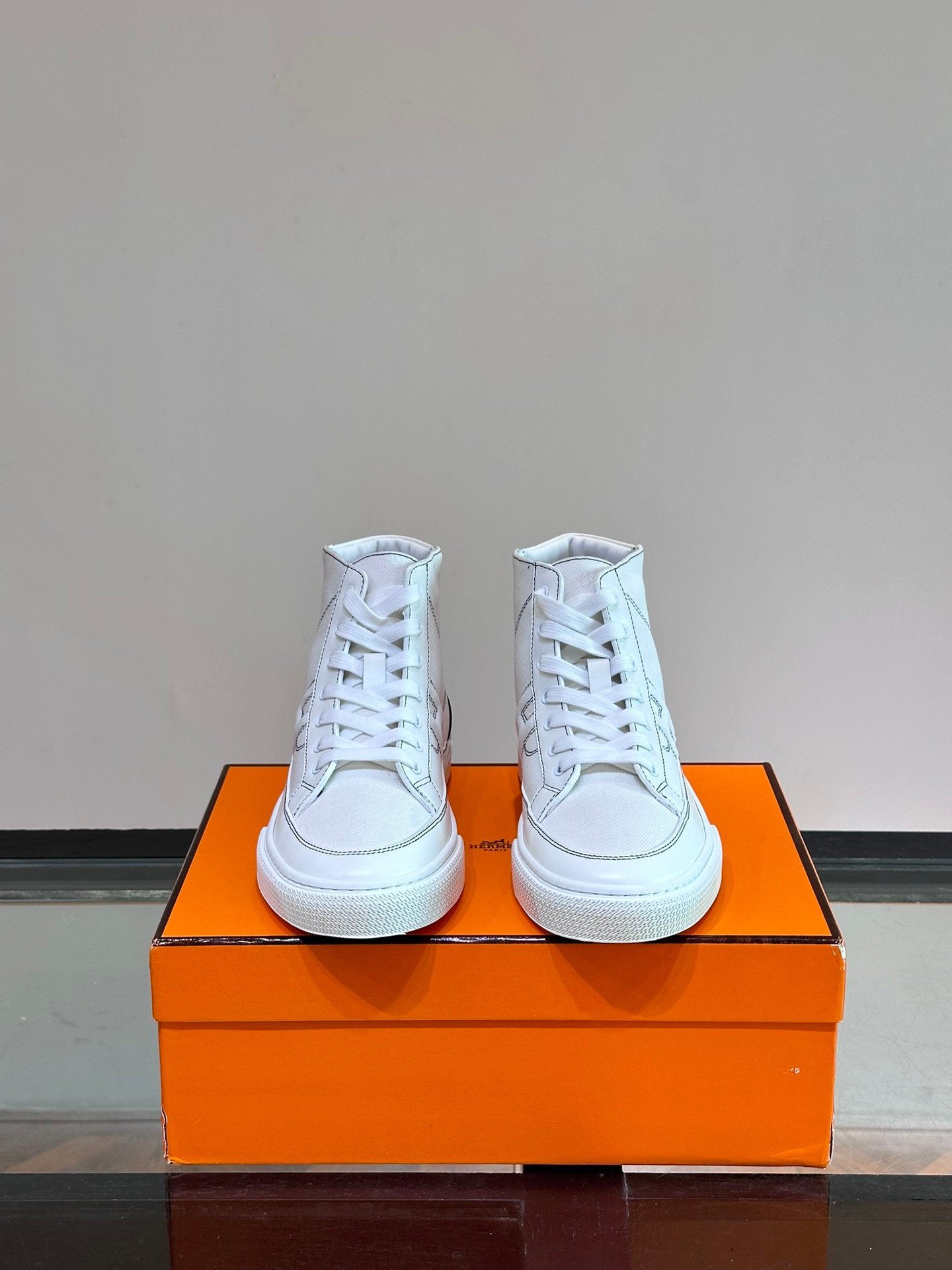 HERMES Man - Image 3