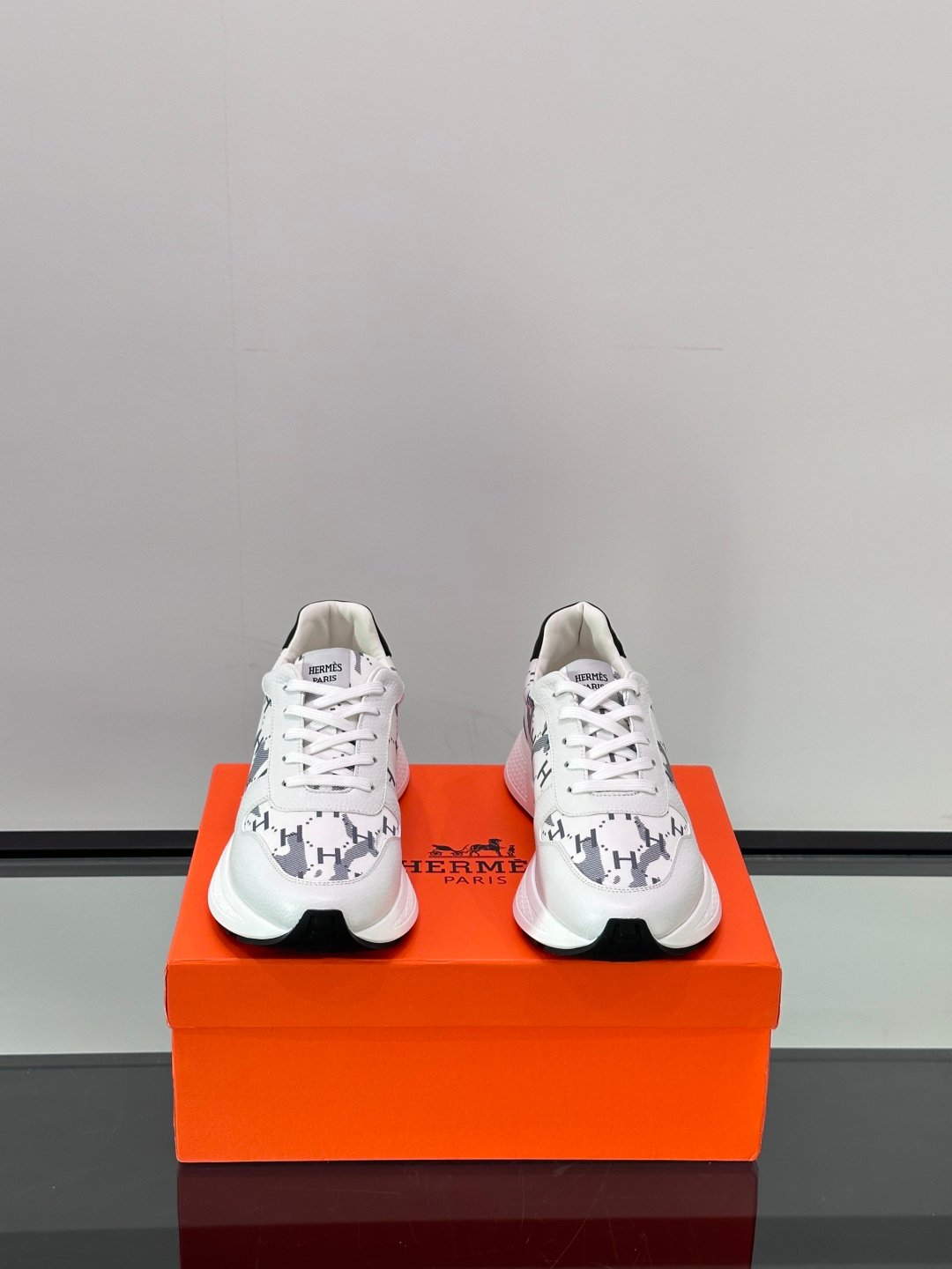 HERMES Man - Image 3