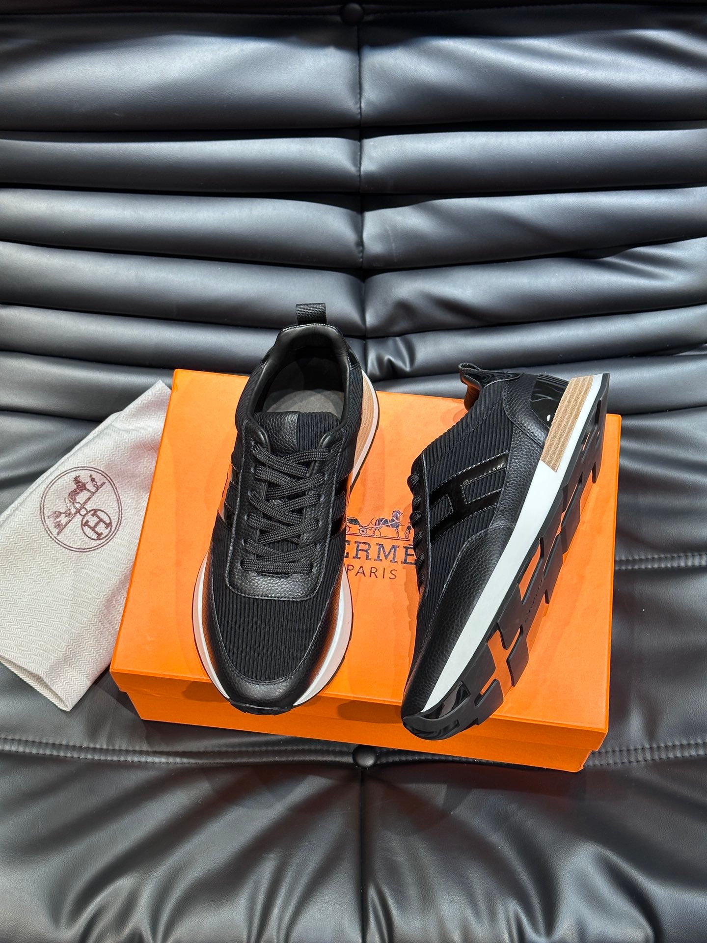 HERMES Man - Image 3