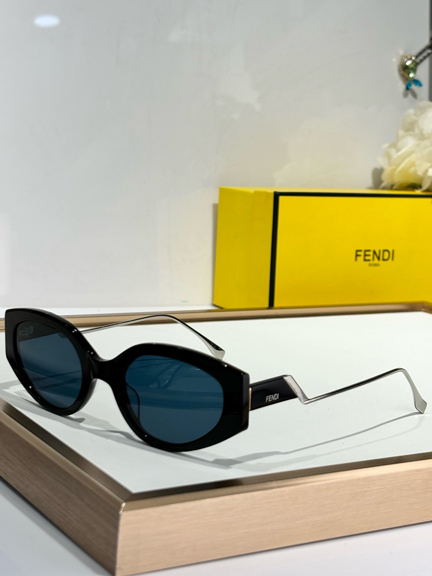 FENDI - Image 4
