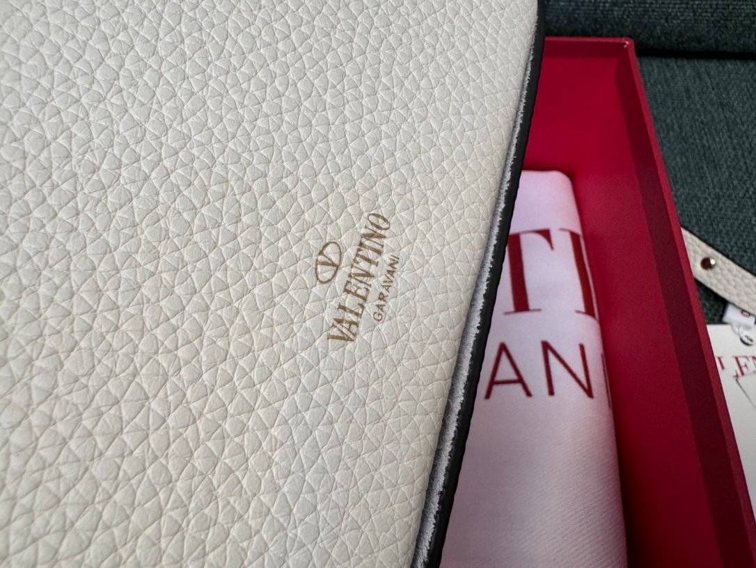 Valentino Bag - Image 4