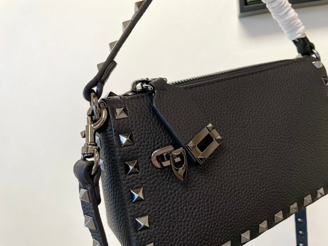 Valentino Bag - Image 6