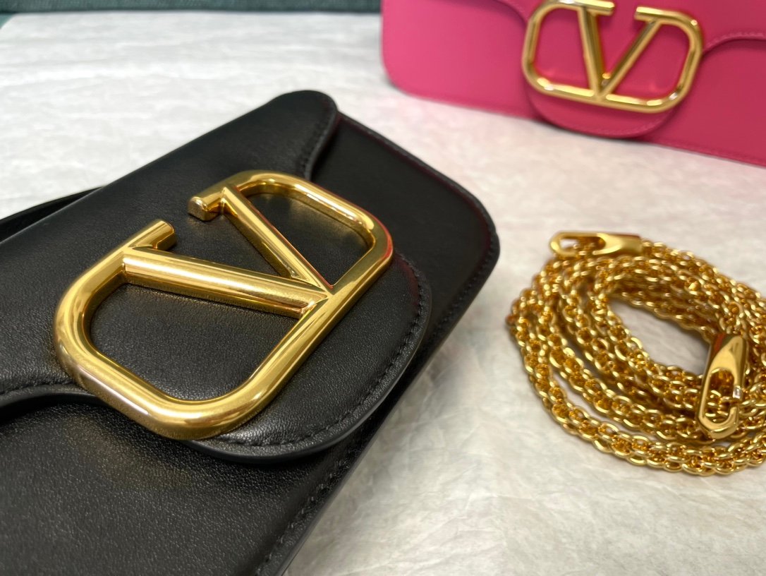 Valentino Bag - Image 6