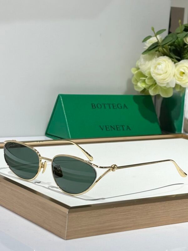 BOTTEGA  VENETA - Image 3