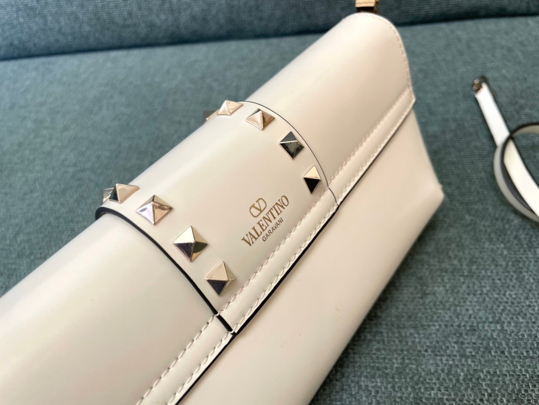 Valentino Bag - Image 4