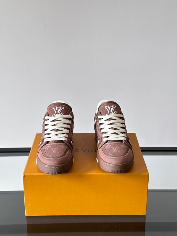 LV MAN - Image 3