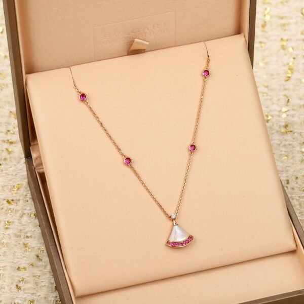 BVLGARI