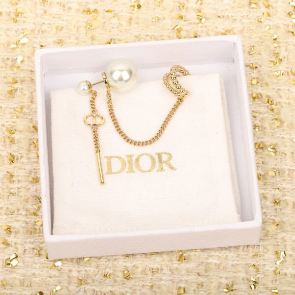 Dior - Image 4