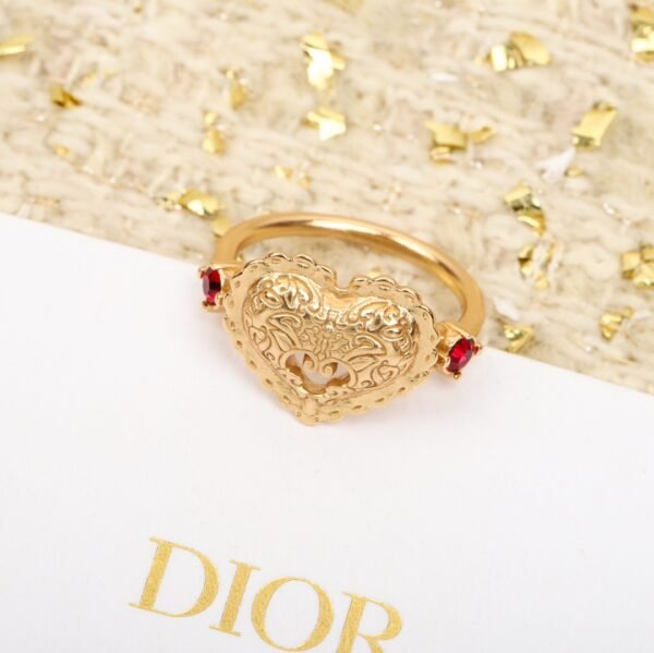 Dior - Image 4