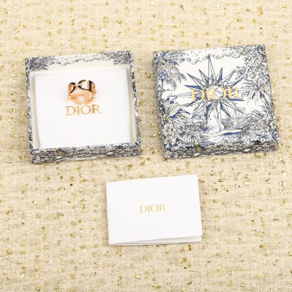 Dior - Image 4