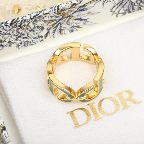 Dior - Image 4