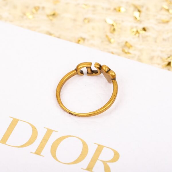 Dior - Image 4