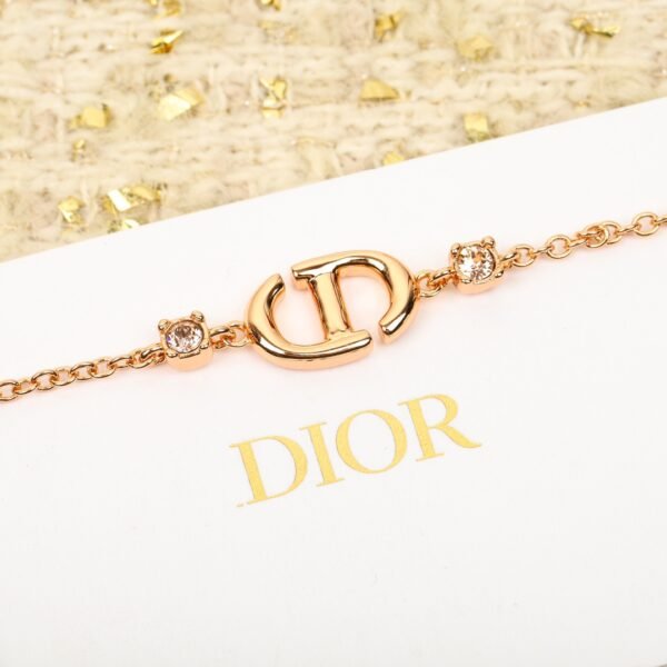 Dior - Image 4