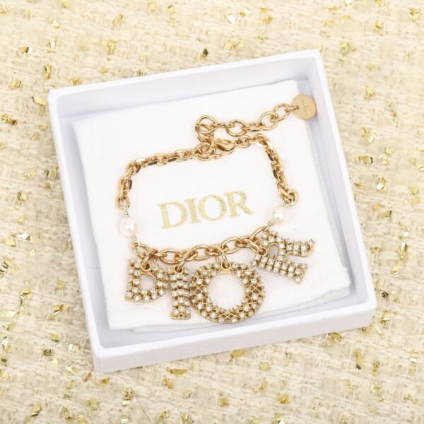 Dior - Image 4