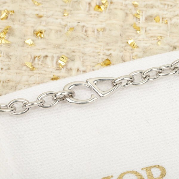 Dior - Image 4