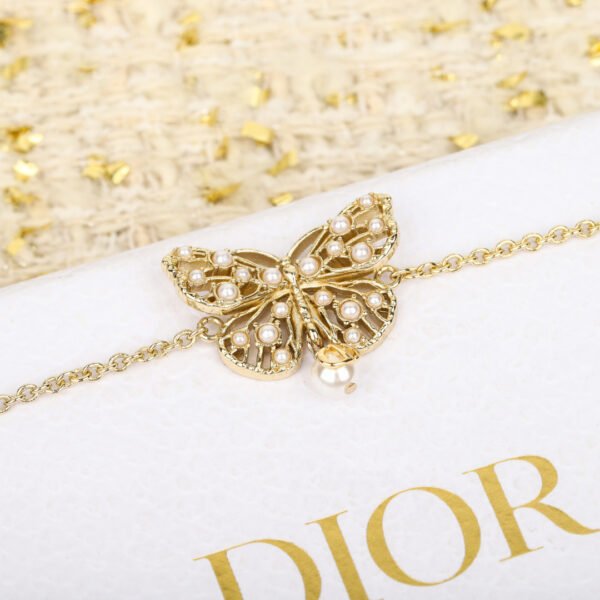 Dior - Image 4