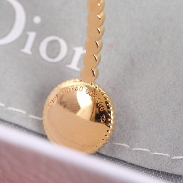 Dior - Image 4
