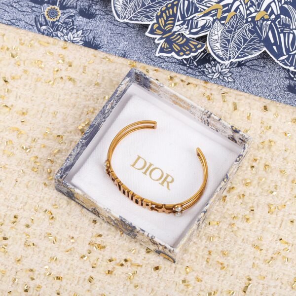 Dior - Image 4