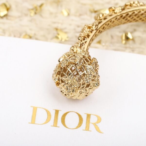 Dior - Image 4