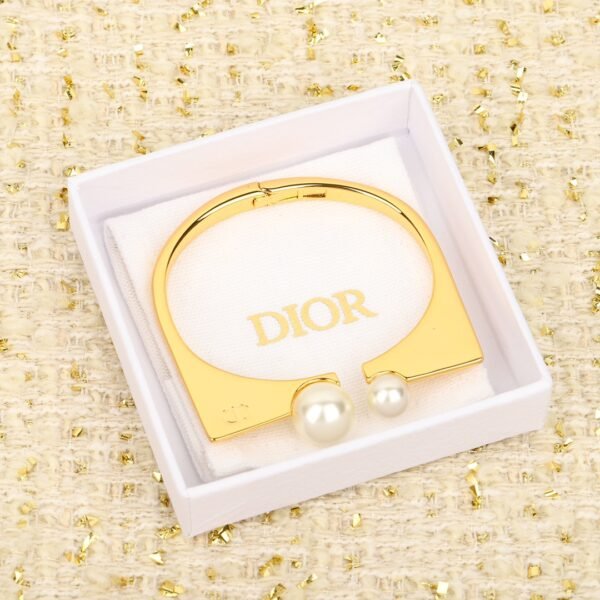 Dior - Image 4
