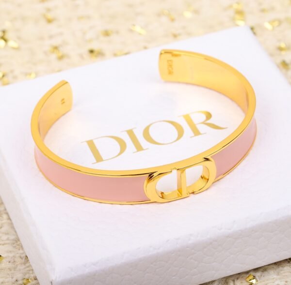 Dior - Image 4